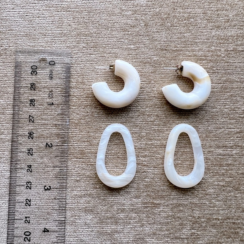 Carved Earring Set - Picture 3 of 3